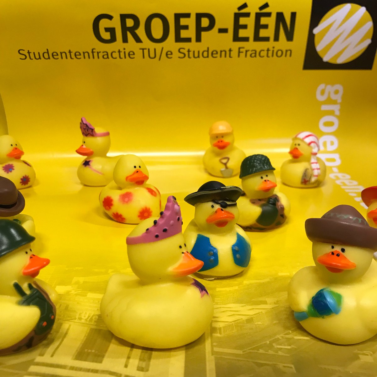 We've lost our duckies all over campus :(! If you find one, take a picture with it and tag it with #groepeend !