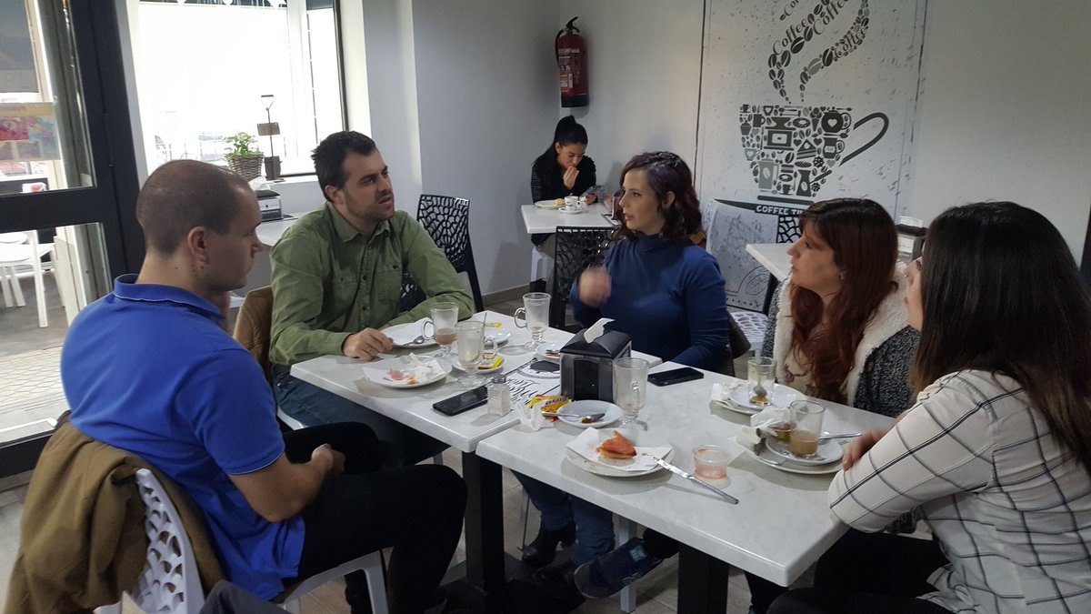 everisCodeFEST's tweet photo. Hoy estamos de #HeadingToCodeFEST en IES Camas.
Hablaremos de automatización con gulp y programación funcional con node.js https://t.co/l8KmvBLSsW