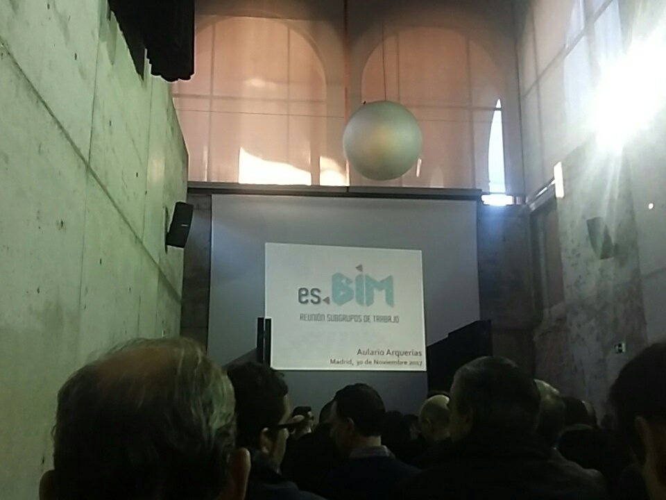 mroucher's tweet photo. Reunión de subgrupos de trabajo de es.BIM en la arqueria de nuevos ministerios #BIM #MFOM https://t.co/ezfYMBQUpi