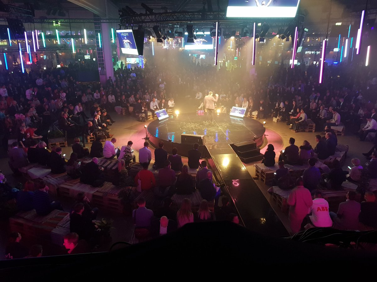 Versoteq's tweet photo. #slush17 is on! Slush is first #BragForFinland for @Versoteq https://t.co/r0GsdkpC8s