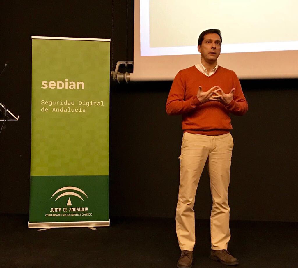 sandetel's tweet photo. Hoy #30N día de la #seguridadinformación se celebra en #Sandetel jornada sobre normativa de privacidad y #seguridad #AndaluciaRegiónTIC https://t.co/kQPU54rEyl