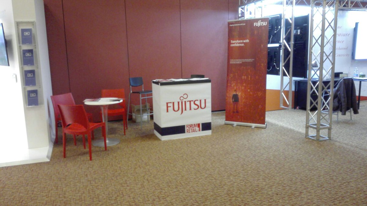 FINIXTS's tweet photo. Primo giorno per Fujitsu al #ForumRetail su #SocialCommandCenter #Omnicanale con @CesareDeVecchi @OnRetail_IT vi aspettiamo al Teatro Blu alle 16,30! https://t.co/R56PnDQWkp