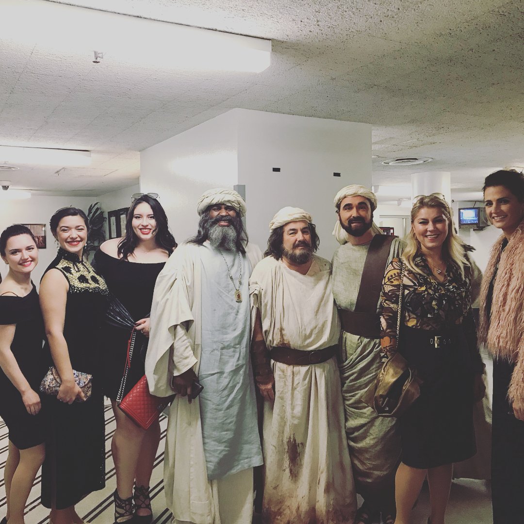 barbara_bruno77's tweet photo. milenakitic: At #LAOpera #LAO #chorus #MilenaKitic #operasinger #mezzosoprano #maestra #actress #StanaKatic #castle #nabucco #mkvocalstudio #OCAVA-in-Rome #students #operasingers #proudofmystudents❤️
https://t.co/EoNSV1g9Mb https://t.co/e97ZxVJ67v