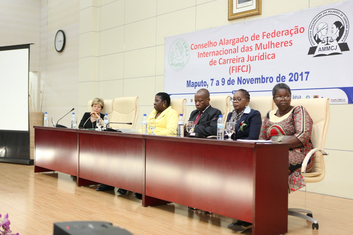 ammcjmoz's tweet photo. A AMMCJ teve o privilégio de acolher a Conferência Internacional da FIFCJ ( Federação Internacional das Mulheres de Carreira Jurídica ) em Maputo. https://t.co/2v9uWvT67Q