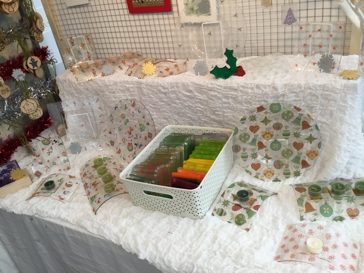 Mummy LJR is opening up for me this morning at Made In Cornwall #MiCXmas2017 so go and say hi and pick up something new for your house this Christmas or a lovely present.
It will be cash only until I get in as it works off my iPad.