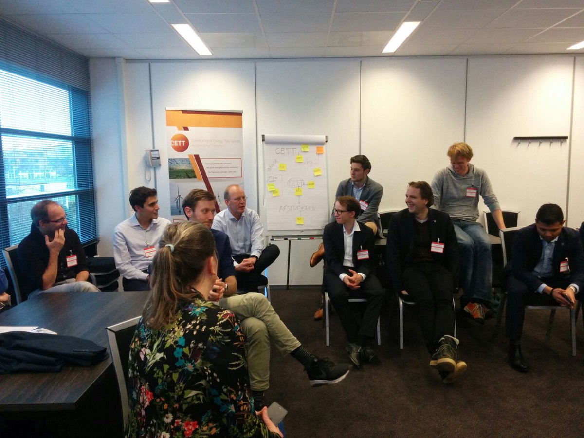 TalentTransitie's tweet photo. Samen met @CETT_TSEnergie, @SAMEEN_ENERGIE en de JEC een interactieve workshop georganiseerd over de rol van young professionals in de energietransitie  #WTSE2017 https://t.co/vLBlxab2Rn