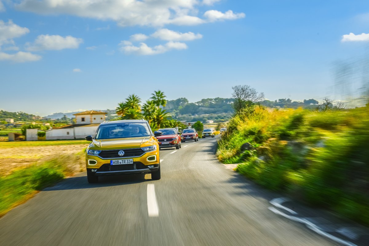 jstackmann's tweet photo. #ThrowbackThursday: to the #DynamicDriving of our new #VWTRoc on Mallorca. Our sales representatives covered an amazing 441,329 km on the road in our new #VW T-Roc. /JS https://t.co/VN7eWgxNFE