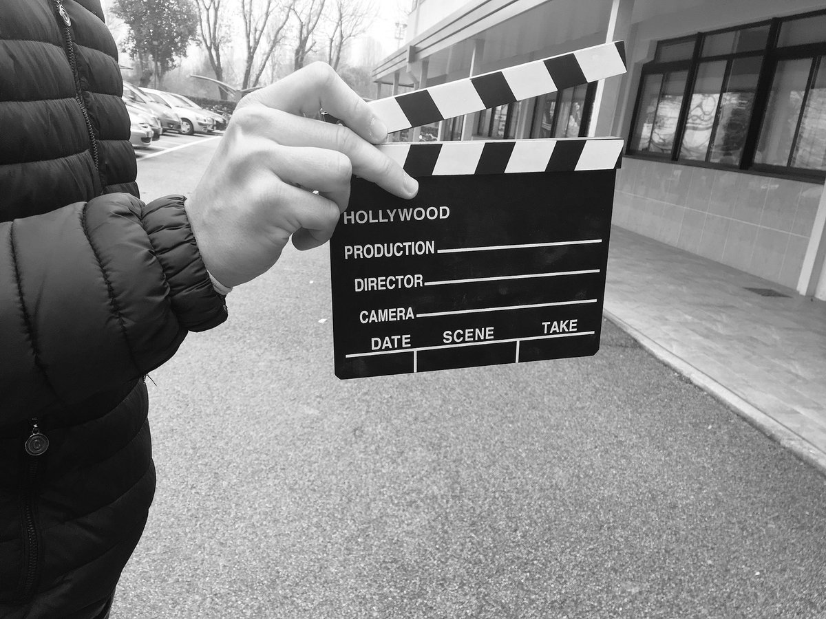 MarchettoGiulia's tweet photo. Ciak, si gira! #ciakiusve #storiadeimedia @lacriscros #carboidratidipendenti https://t.co/Q5dE0MNZha