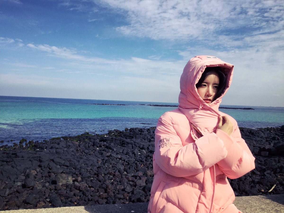 BRWJSN's tweet photo. 1771130 — #ATT ♏️ EXY atualizou suas redes sociais pessoais!

"Hoje é #WJSNShow na ilha de Jeju!!!
7h na JTBC2!!!! Por favor, assistam à transmissão 💙" https://t.co/nD2MNLYpYu
