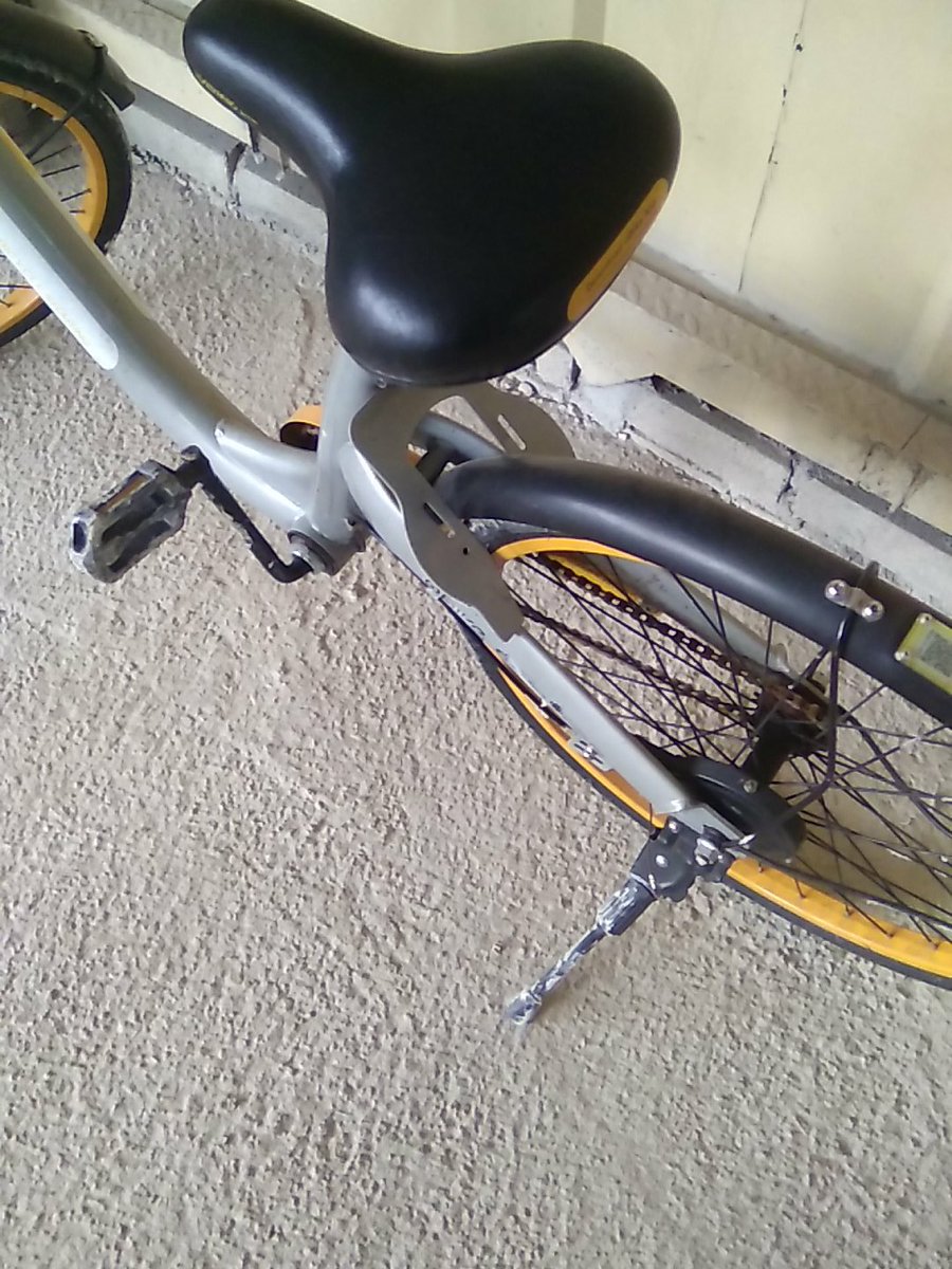zam_nederland's tweet photo. Now everyone can ride #thirdwolrd country mehhh https://t.co/5YmNWS00gJ