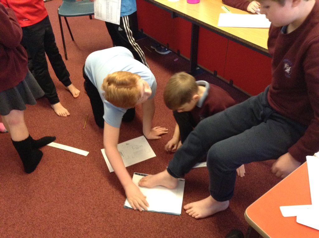 CrooksbarnPri's tweet photo. Investigating how terrain affects foot flexibility in Science #bbc #terrificscientific #5LC https://t.co/lxfuTFxXYs