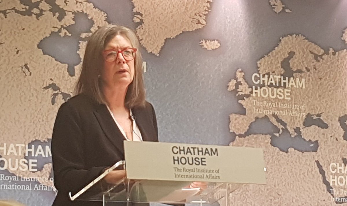 Brilliant Linda Scott, TIAW World of Difference Awardee <a href="/TIAforWomen/">TIAforWomen</a>, presenting her new Private Sector Engagement and Women's Economic Empowerment Report <a href="/ChathamHouse/">Chatham House</a> in London <a href="/ProfLindaScott/">Linda Scott</a>   #CHWomensEconomy #GBC4WEE
