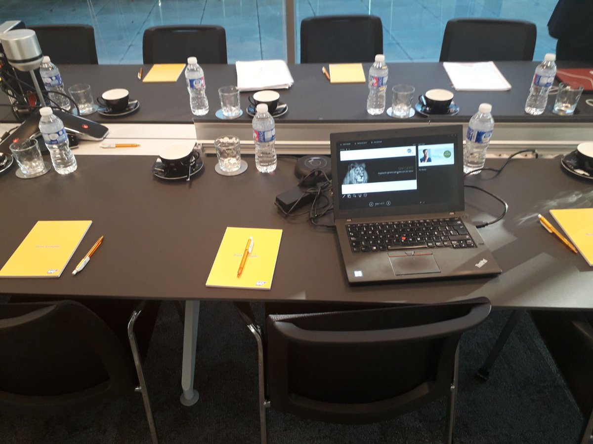 TimestampEspana's tweet photo. Hoy nuestro compañero @Alexdgalan imparte una interesante charla sobre #GDPR en @SAPSpain https://t.co/LwjqSGy4BF