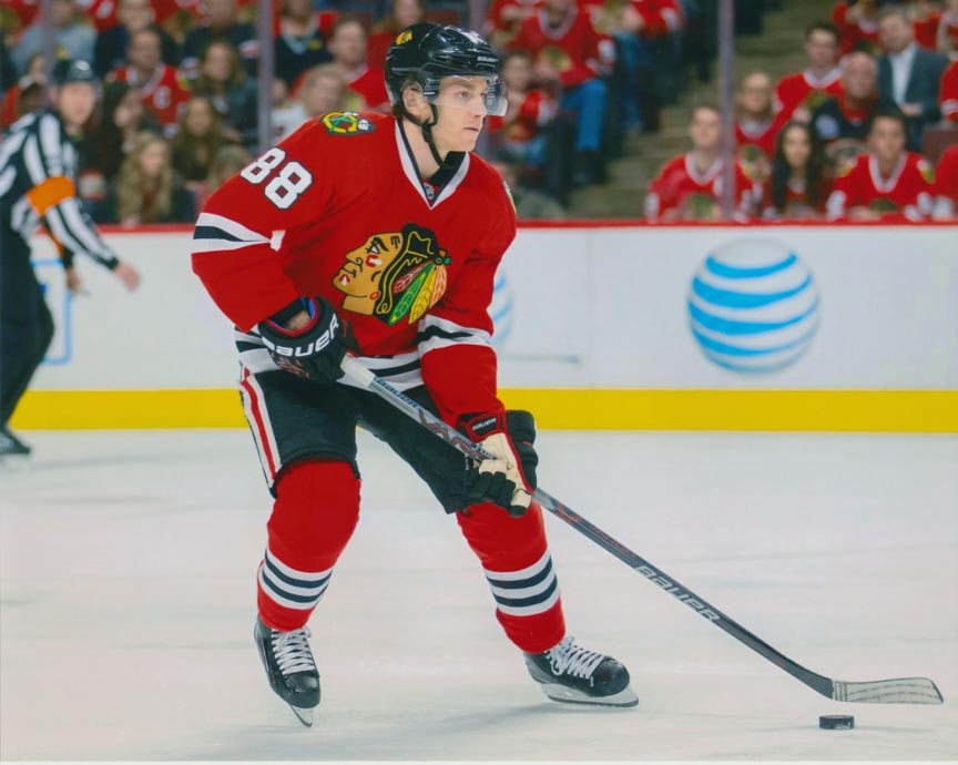 GameWornAuction's tweet photo. Fall 2017 Auction Highlights: Patrick Kane

Patrick Kane 2015-16 Chicago Blackhawks Game Worn Autographed Gloves
Photo Match!

Hart Memorial Trophy!
Art Ross Trophy!
1st Team NHL All Star!

https://t.co/qZQQNv2L9O     

#NHL #MVP #Autograph #Hockey #Bauer #ChicagoBlackhawks https://t.co/PfOFAvlQNz