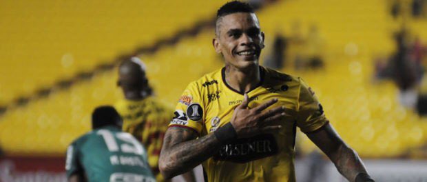 mas_amarillo's tweet photo. @9_alvez en DirecTV: “Si me llego a ir, llevaré a BSC en el corazón, porque además de trabajo, siempre me brindó cosas lindas” queremos tenerte muchos años más https://t.co/RsMt9jOlAW