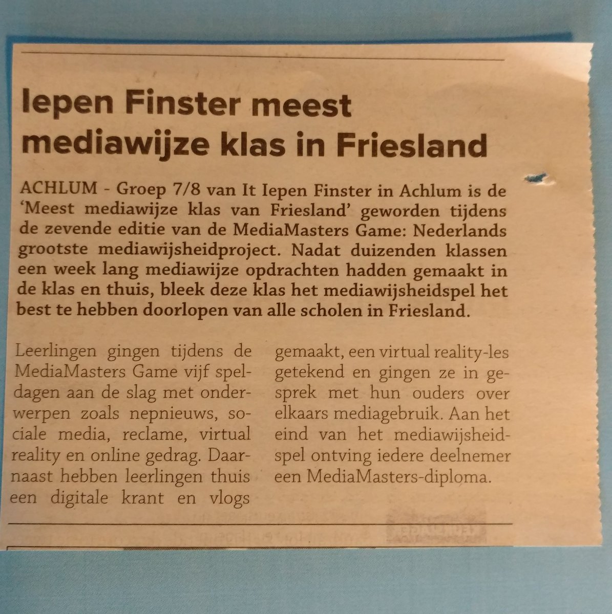 Terp_10's tweet photo. Om trots op te zijn https://t.co/FFG9aKX9DD, winnaar van de Provinciale Mediamasters. Meester Otte, meisjes, jongens, school, @Achlum; gefeliciteerd. https://t.co/5vkaDKU0DA