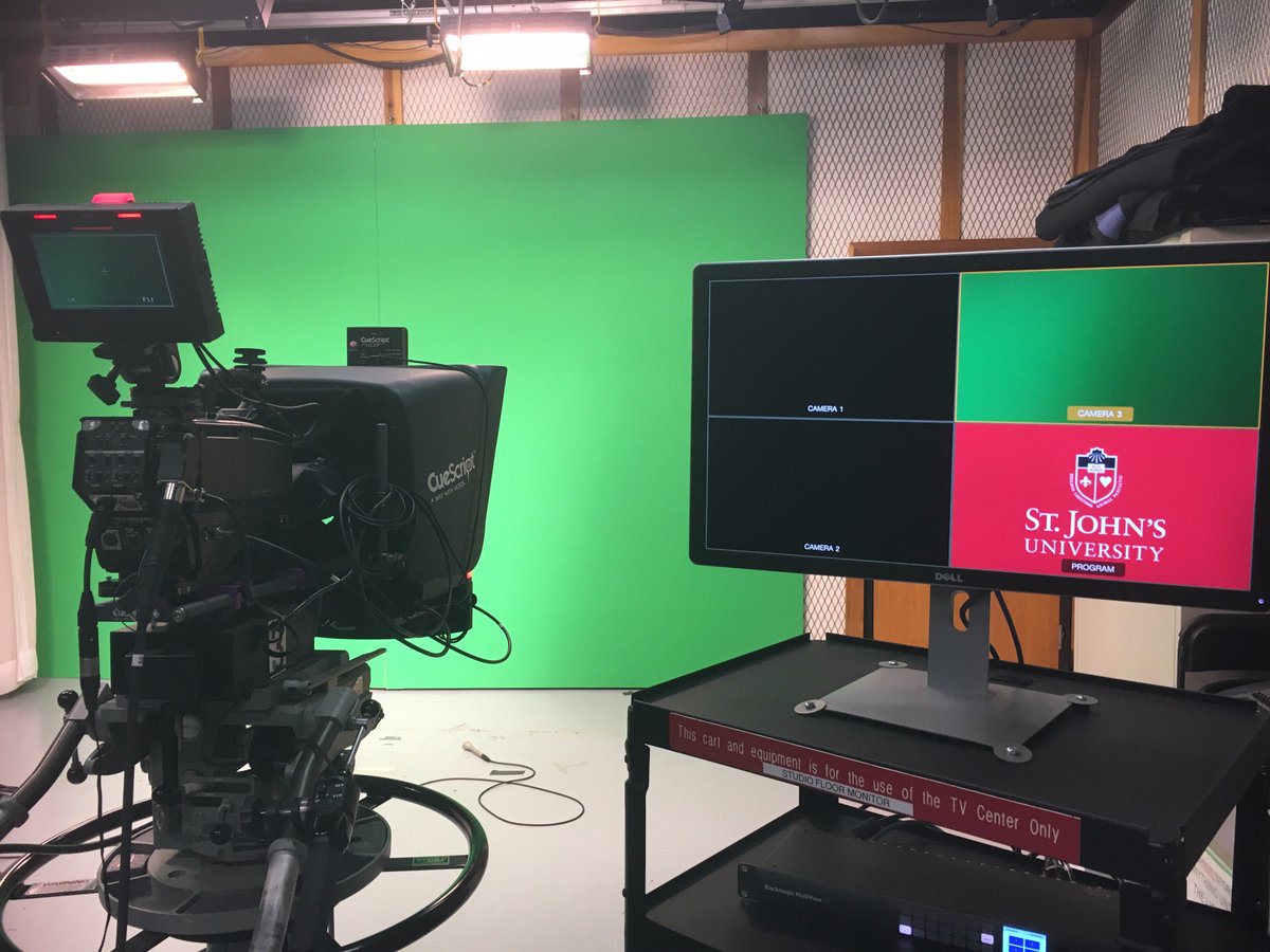 HilaryRusso's tweet photo. Excited to introduce my #oncampresentation class to (drum roll) #greenscreen today. It can take them anywhere they want to go! Appropriate final project, don't you think? #nolimits #funwithgraphics #oncam #cleverprofessor #sju @StJohnsU https://t.co/7t4xWkPqHf