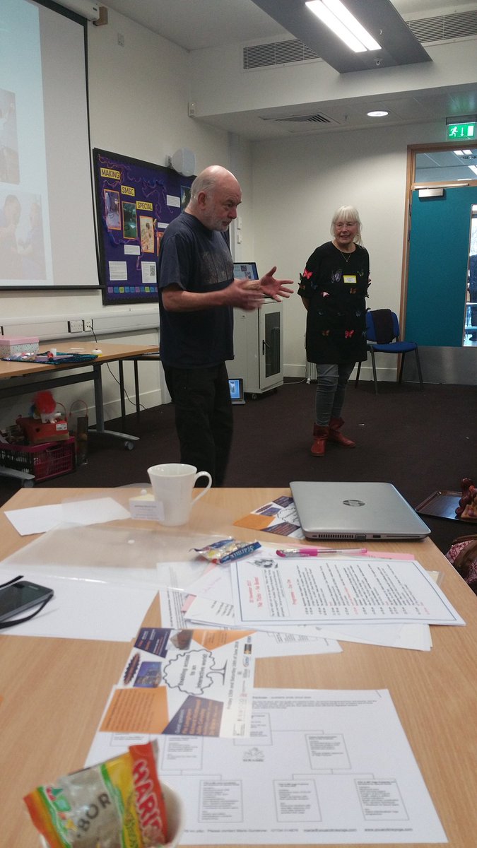 jo3grace's tweet photo. Sweets are gone but @Keithpark1Park from @SoundTracks16 is still going strong. A tribute to Penny Lacey - Christmas in cockney rhyming slang #noticksnoboxes https://t.co/pkjpiwgXGs