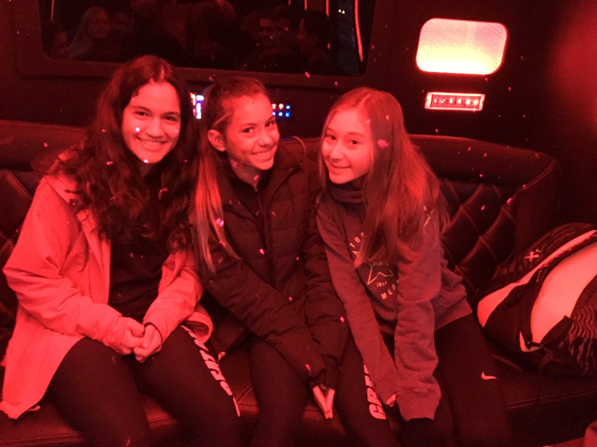 DougSoles's tweet photo. Rolling to the Palm Springs Airport in a limo for NXN! #popsiclesbythepool #temeculaxcclub #Thanksadmin https://t.co/RZGLD2LuDg