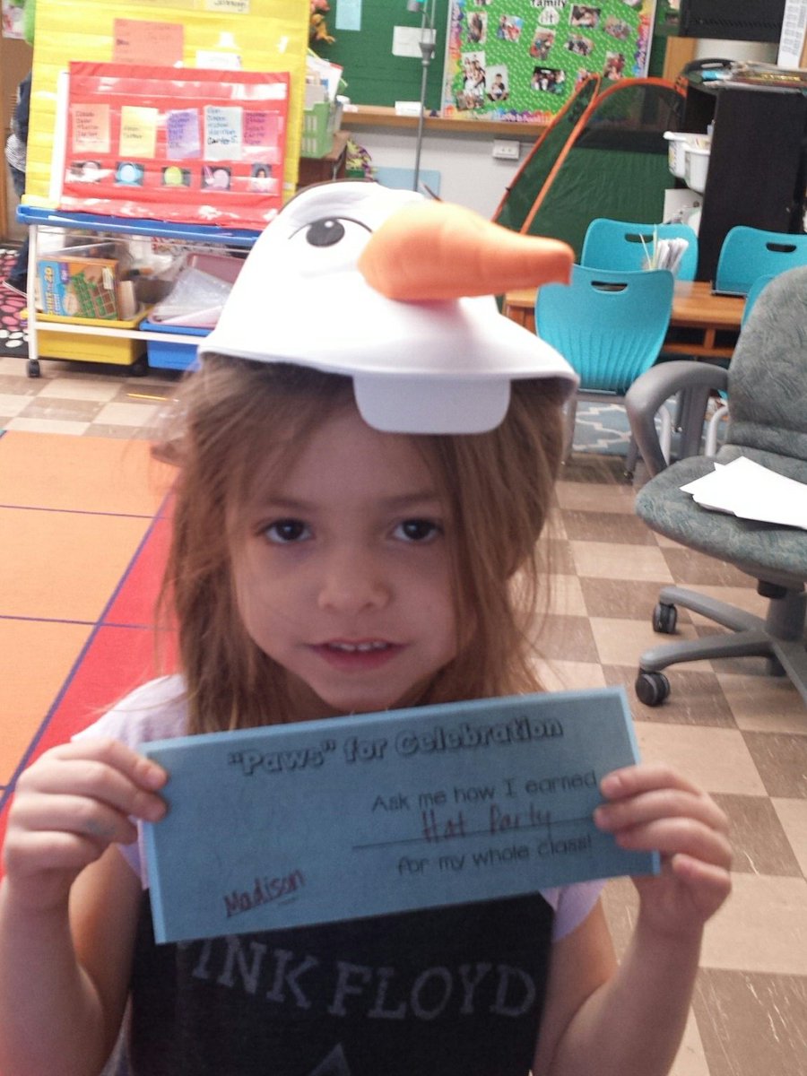 JenningsKinders's tweet photo. Hat party today! @wrightdmps https://t.co/bQZFKLSfVI