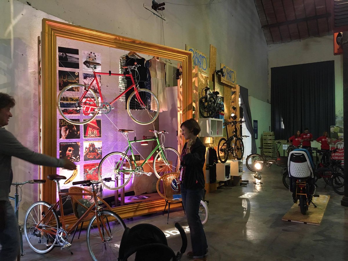kickagency's tweet photo. Siamo entrati al Guido Reni District, per coordinare l’allestimento dello Spin Cycling Festival – Roma –  il primo organizzato in Italia. "Less is More" ecco come lo abbiamo interpretato https://t.co/LbMw7vo9Sl 😉#SPINCYCLINGFESTIVAL #kickagency #eventtech #eventprofs https://t.co/nAu16t15x4