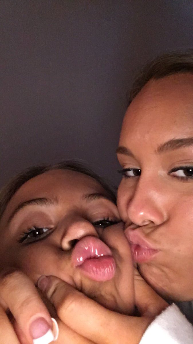 bellastulas13's tweet photo. H17BD ton, i love u so much #staybeautiful #youkeepmeyoung #yougivemeareasontolive @tonia_mcmullins https://t.co/eOGwchgzuJ