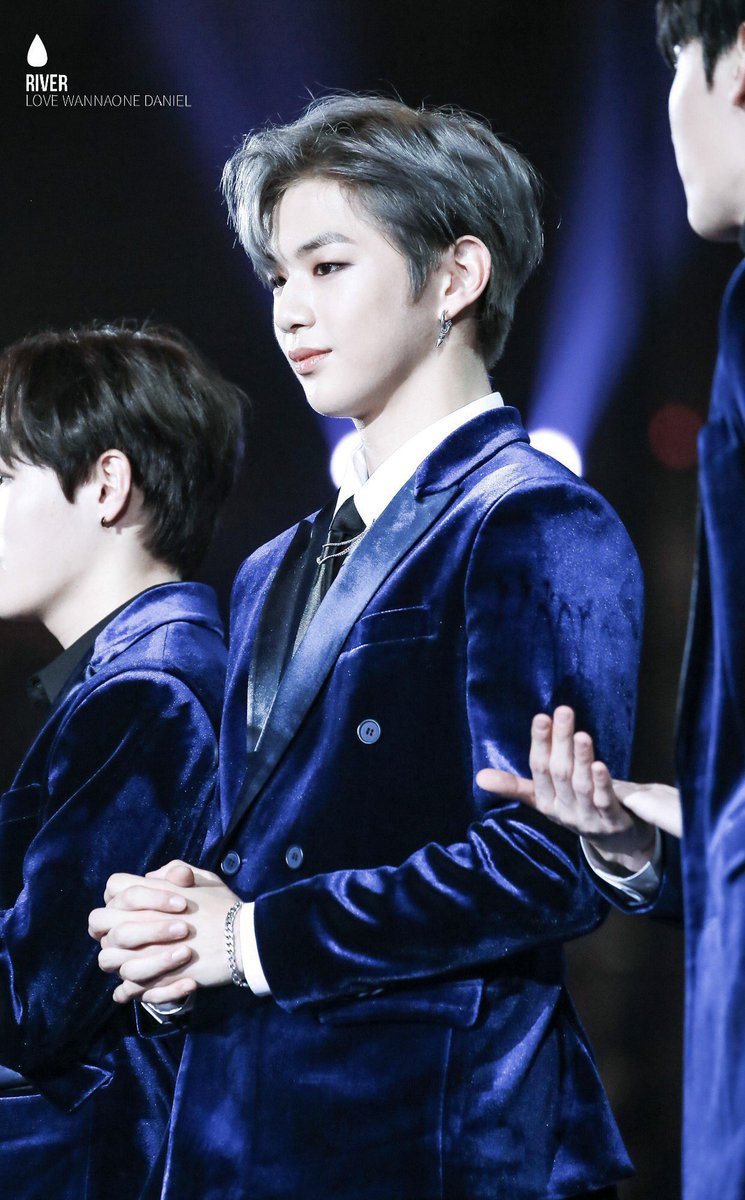justforwanna1's tweet photo. [HQ] 171129 Kang Daniel
Cr. River
#강다니엘 #워너원 #kangdaniel #daniel #MAMA2017 #MAMAinJAPAN  #wannaone https://t.co/tHPb3Q4LQE