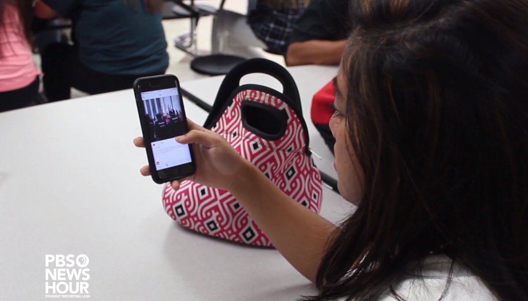 ReportingLabs's tweet photo. Watch @fmbuzztv student journalists explain the dangers of #fakenews and why journalism matters: https://t.co/SGjSm3VZHv #medialiteracy #newsliteracy #youthvoice https://t.co/xgUcCaT9Jr