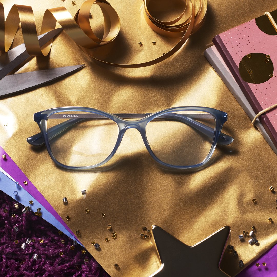 VogueEyewear's tweet photo. Frames this bold should be wrapped in gold. Gift stunning #LightAndShine opticals in paper that lives up to what’s inside. #ShowYourHolidays https://t.co/M1koIU6zE5 https://t.co/dXdLFFz1rS