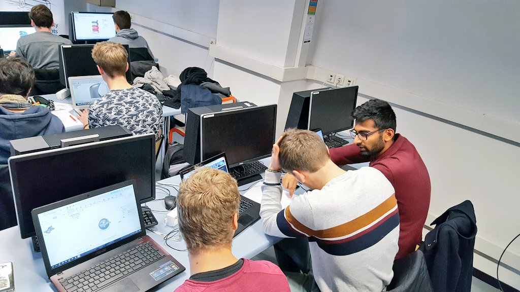 Créatifs ces #ingénieurs ! #designathon #MakeAnything #3D #Competition #Fusion360 #Engineering #MultiJetFusion