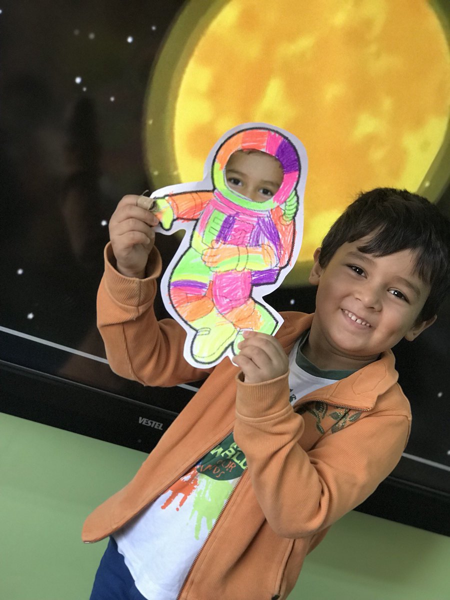 “Gökyüzü ve Uzayın “ 🌠gizemli 🚀🔥dünyasına 🌟yolculuğumuz başladı.#uskudardoga #akıllıyunuslar🐳 <a href="/Serkan_Celik52/">Serkan Çelik🇹🇷</a> <a href="/esrasert1979/">Esra Sert</a> <a href="/dilekyldz1986/">Dilek Yildiz</a>