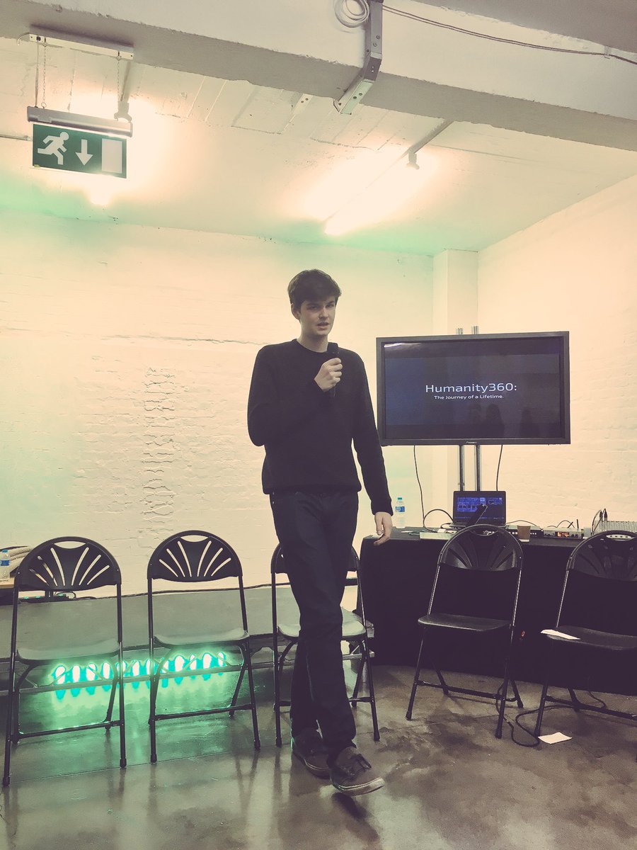 AcornAspiration's tweet photo. #acornhackvr #team - #Humanity360 #pitch at #stage3 #gianthealthevent with @CodeLuca https://t.co/h7UkjIUyXi