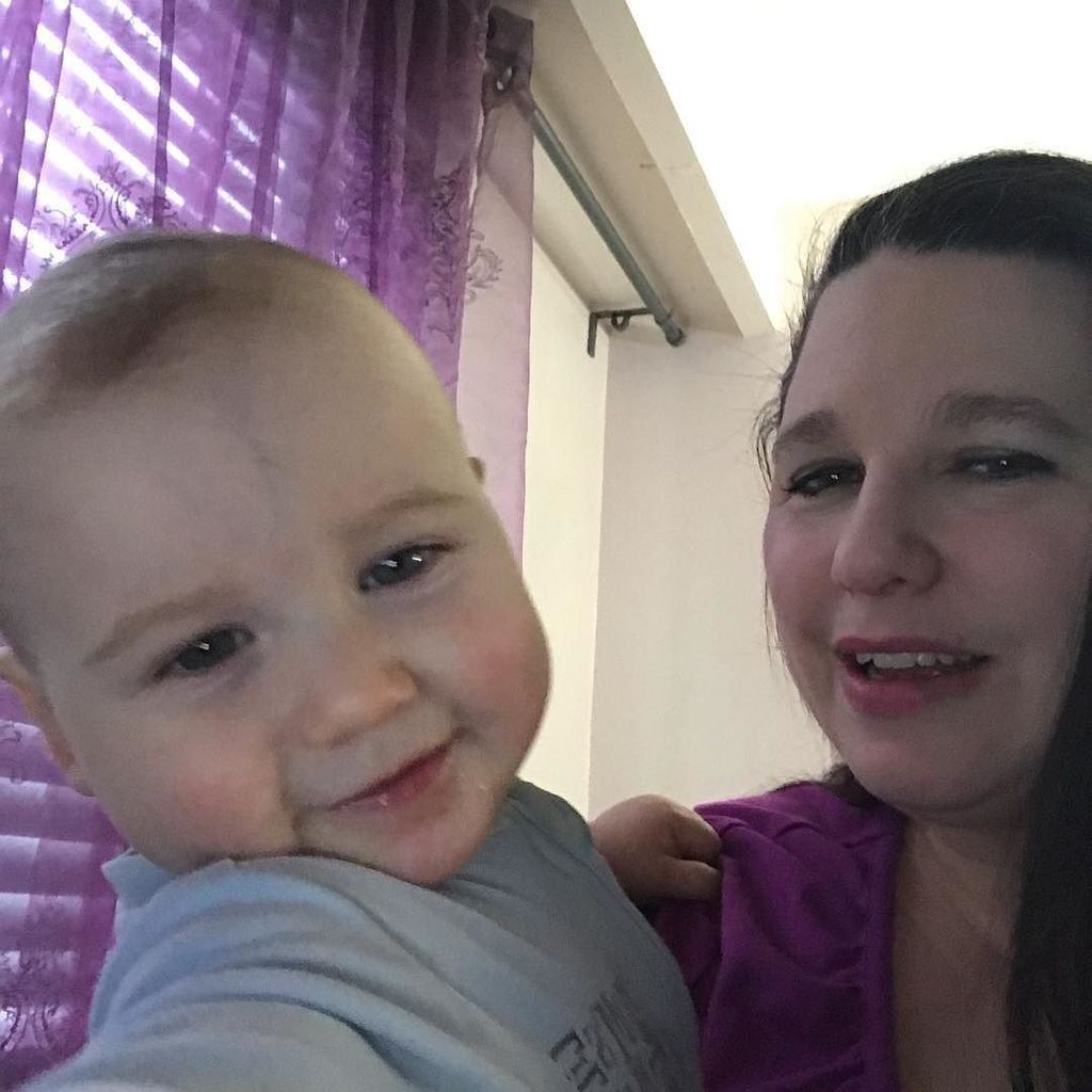 CurvaceousNurse's tweet photo. Hanging out with my little buddy while trying to get some work done. Hard but worth the snuggles lol
#blogger #momblogger #son #35weeker #thisis15months #hessobig #workfromhome #hescute #hardtotype #instagood #toddlersofinstagram https://t.co/deBNRd8F8w https://t.co/ejbP68gvpU