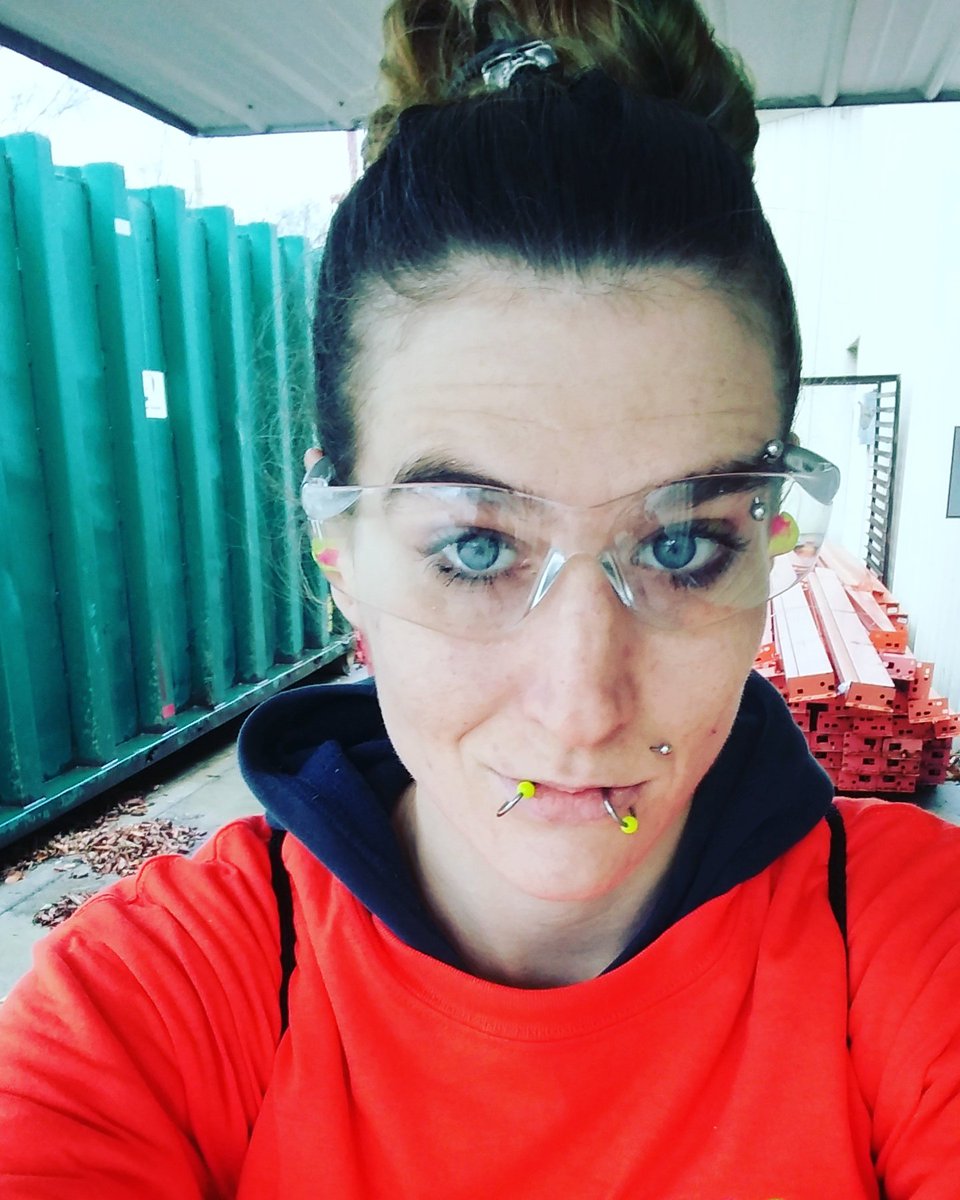 myaMfbarton's tweet image. Dayshift for 2 days then i go to nights! #thankfulforwork