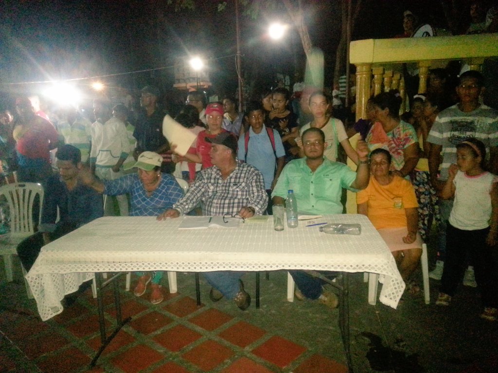 PsuvJcs's tweet photo. Asamblea del PSUV en el Municipio Julio Cesar Salas. VENCEREMOS! https://t.co/0kiqf88756