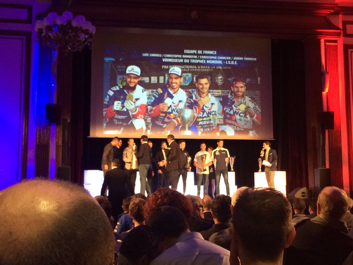 TEAMREVOLUTIONR's tweet photo. Conference @ffmoto, un grand BRAVO à tous les pilotes français Champions du Monde dans toutes les disciplines moto ! #DavidCheca #AxelMaurin #AlexPlancassagne et tous les autres https://t.co/3cijnF0kNt