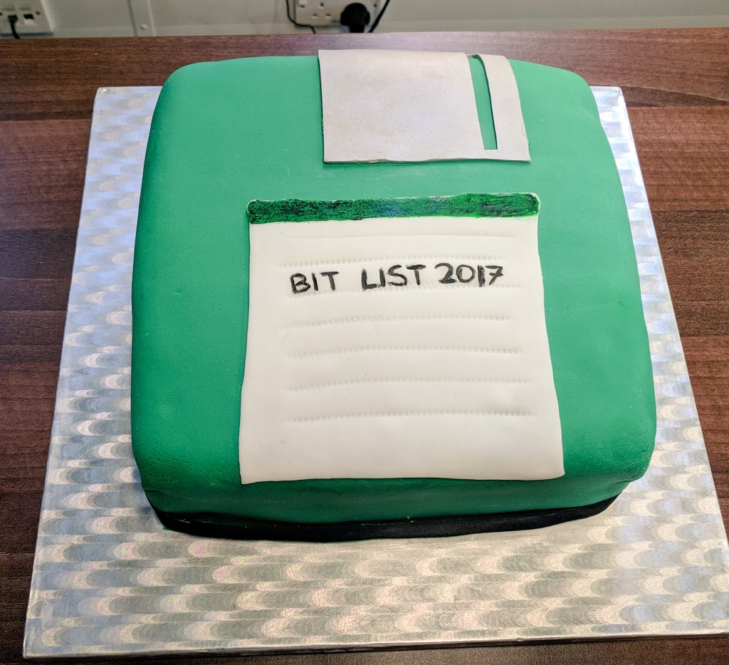 SharonMcMeekin's tweet photo. As my Twitter bio says, I'm interested in Digital Preservation and cake... #idpd17 https://t.co/xs9T677YHX