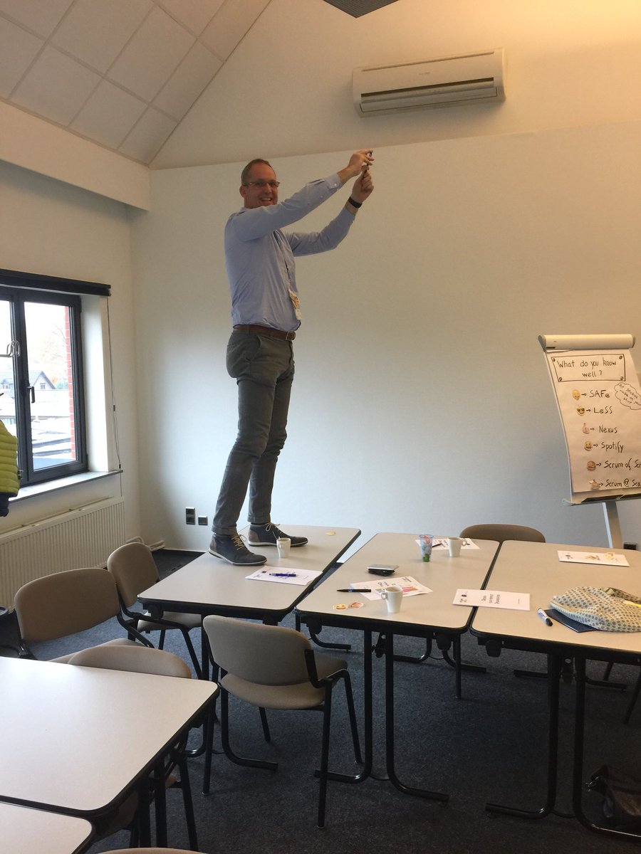 lexhelleboogh's tweet photo. @xpdaysbenelux fix the airco https://t.co/XE1U2xsVx4