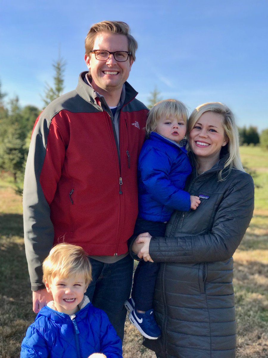 JulieBorm's tweet photo. 8 Ways to Enjoy the Holidays + Embrace Stress https://t.co/0AHJL0GUtK https://t.co/OLaFeYtP4I