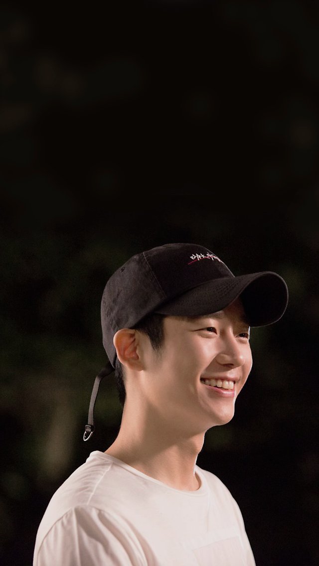 hallyupacks's tweet photo. 🌿jung hae in lockscreens🌿
- rt if saving/using https://t.co/ar4w3ndGKr