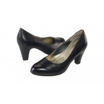FeetandSpine's tweet photo. We provide face to face consultations and measurements in our stores, so we also offer custom-made shoes that fit you perfectly on all accounts: support needed, level of comfort, size, colour and style, so that overall your needs are met. https://t.co/IomzV5nRRe https://t.co/1OlAXd6mnx