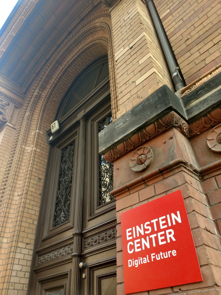 fraunhofervc's tweet photo. Heute Abend ist es soweit! Wir öffnen ab 17h30 das Tor zur #Fraunhofer Welt für #Startups in der Wilhelmstr. 67, #Berlin-Mitte.
 Lernt unsere Fraunhofer-Forscher und Technologien aus den Bereichen #IoT, #5G u.v.m. kennen. Mehr Infos:  https://t.co/ZJ7j3PzN62 https://t.co/XzBWSN7Axs