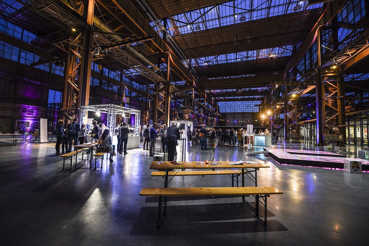 annehamers_'s tweet photo. Weer een fantastisch evenement  #UMCongrestival. Samen met @ProvUtrecht @UtrMarketing in de Werkspoorkathedraal @WSKathedraal @Omdenken @merelvdham @Utrecht  @VineyardCompany https://t.co/OovqECm8RK