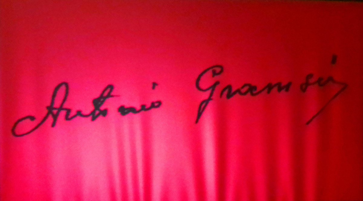 UffiziGalleries's tweet photo. #Gramsci: "... una letteratura non può essere nazionale se non è popolare perché, sebbene sia di pochi il crearla, universale deve esserne l'uso e il godimento" dai #QuadernidalCarcere, ultimo giorno della mostra a San Pier Scheraggio agli #Uffizi con ingresso libero fino alle 17 https://t.co/tHLzVw4aOT