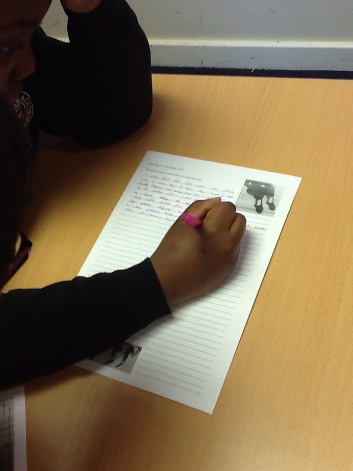MrFarrowMPA's tweet photo. Paired writing - class loving the pink pens - using ideas from yesterday's drama lesson #clpe #6F #silverdonkey @MoorsidePA https://t.co/6AHc0x5vn1