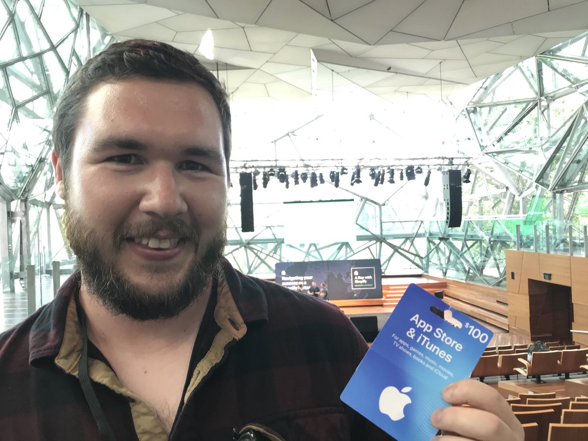 MapleboyTom's tweet photo. I won! Thanks @ShopifyPartners for such an amazing day. So many great people and talks and can’t wait until the next! #ADayWithShopify https://t.co/yt0mhY7mTG