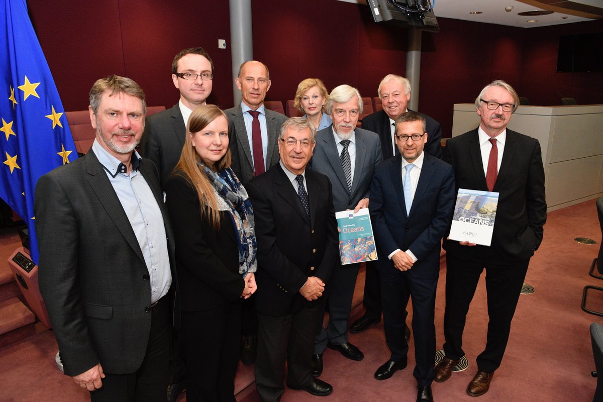 Moedas's tweet photo. Welcome to the #SAMGroup_EU high-quality recommendations on Food from the Oceans pertinent to ongoing marine policy developments.
News Alert 👉https://t.co/IKdWxogwm0
Scientific Opinion 👉 https://t.co/qmfD7eo14e
#Food2030EU #BlueEconomy #FoodSecurity https://t.co/bIlHaBC5Bj