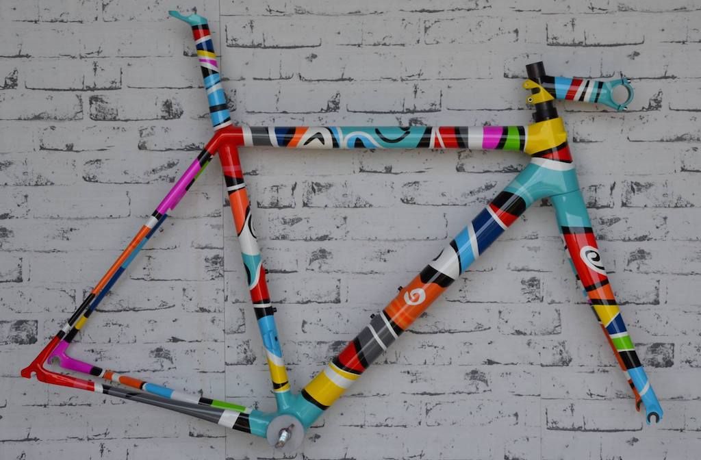 rouleur's tweet photo. From club colours to camo, Mondrian to Pollock. The rise of the custom paint job https://t.co/TPbL8eQH61 https://t.co/A795C712tN