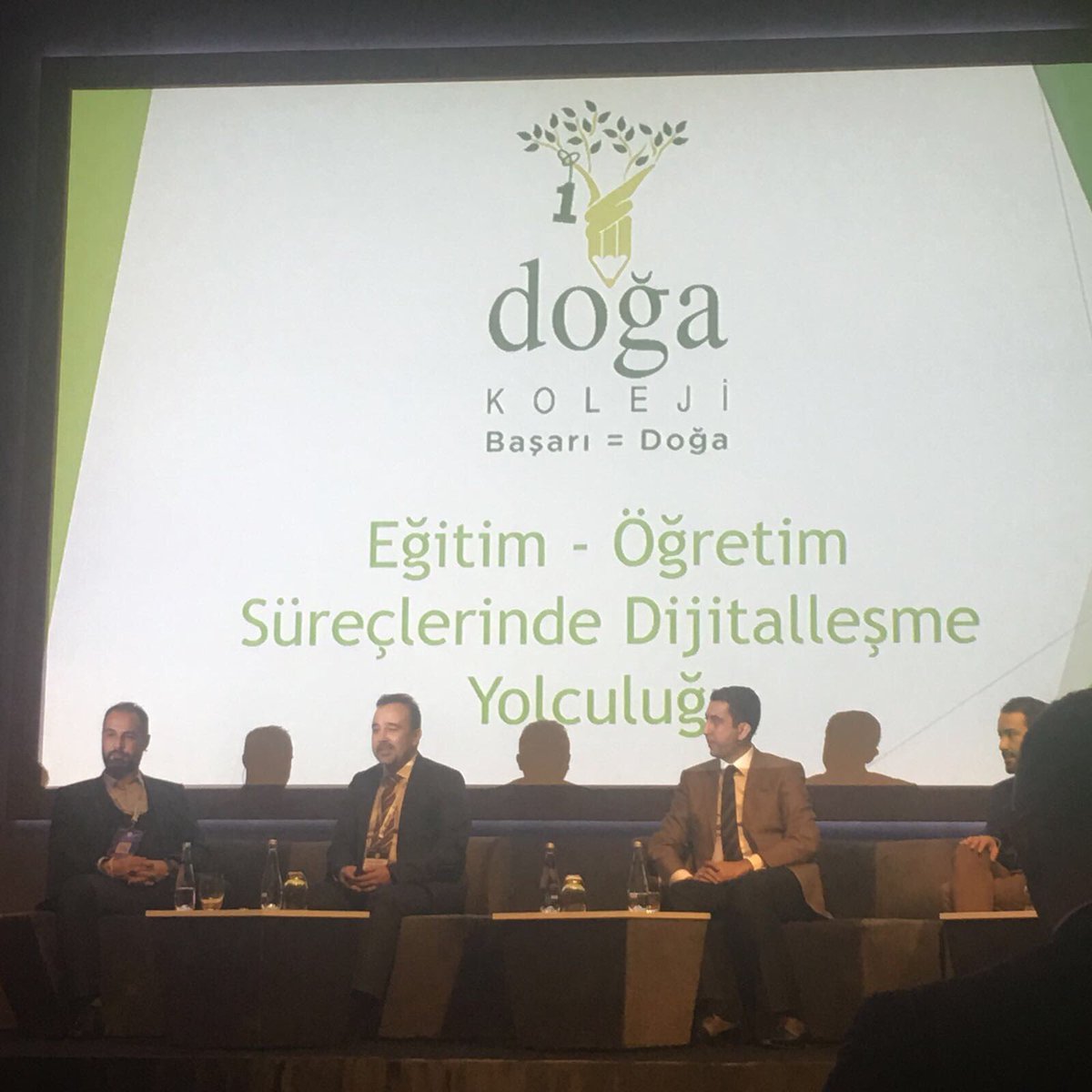 hakaninanir's tweet image. Microsoft Eğitim Teknolojileri Zirvesinde @DogaOkullari dijitalleşme yolculuğunu anlattık. Özgün ürünümüz olan #Codemath i tanıttık. #dogatech ekibi üretmeye ve ürettiklerini paylaşmaya devam edecek. .. #microsoftineducation