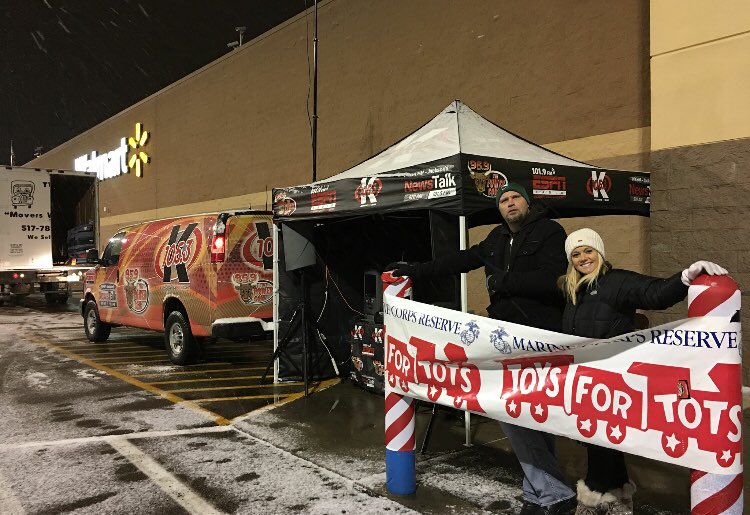 malpal_hoffman's tweet photo. Stop by Walmart tomorrow 6am-10am!   Toys for Tots! Let’s help these kiddos have a great Christmas! https://t.co/sgW4zvW9NT